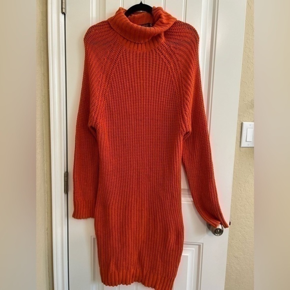 New BooHoo Dress